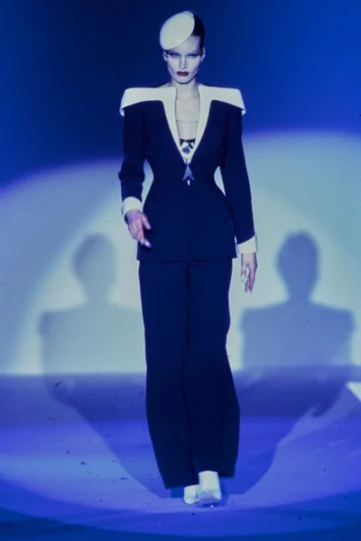 Look 46